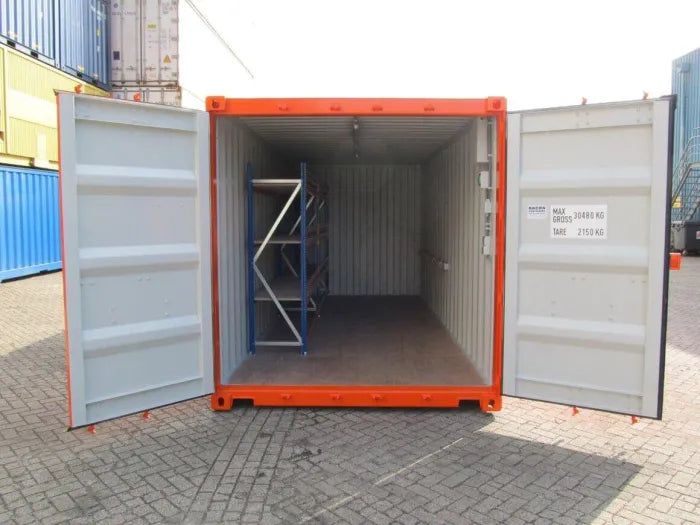 Container 20 Piedi Magazzino Attrezzato (Scaffali ed Impianto Elettrico)