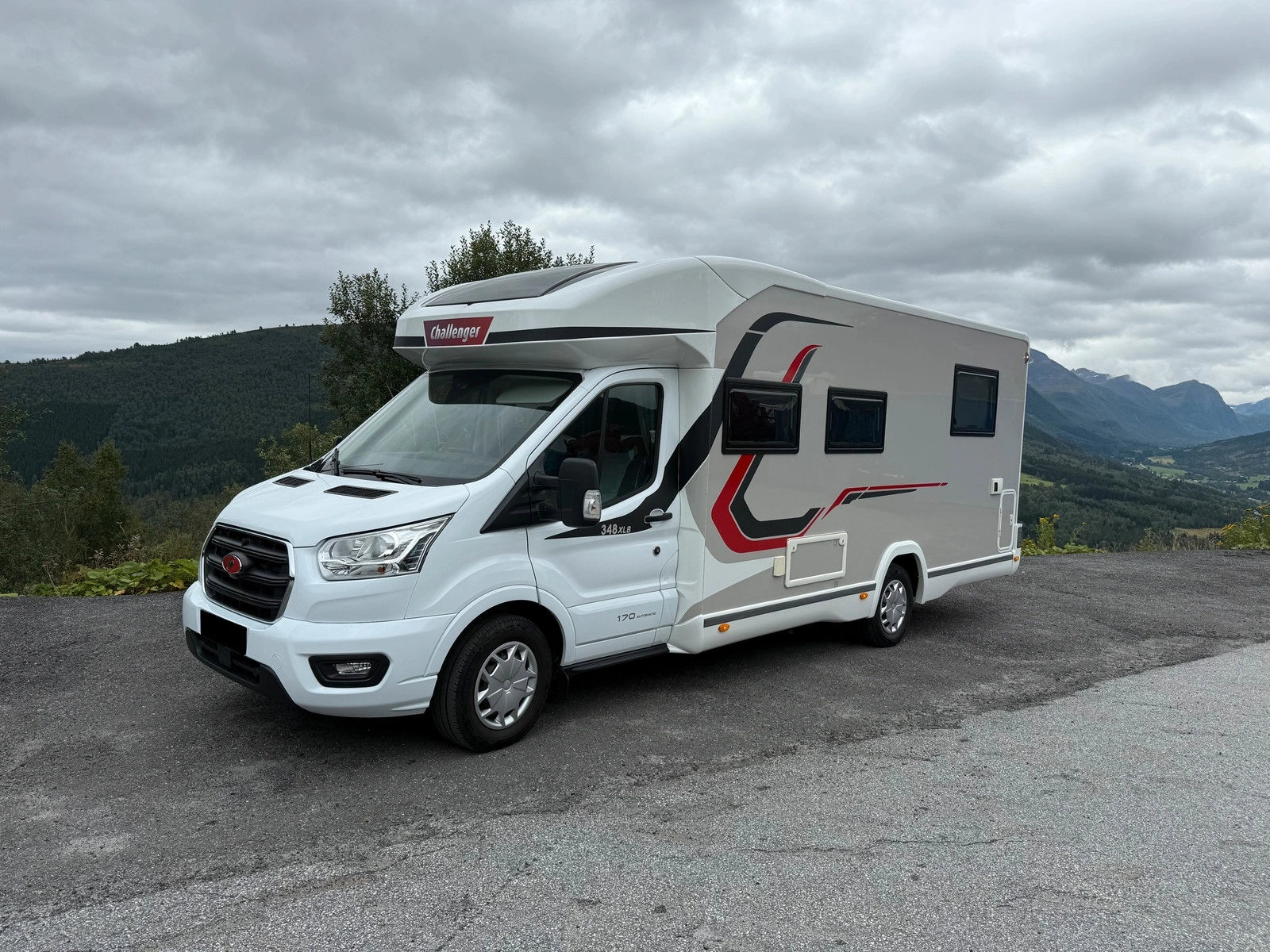 CHALLENGER 348 XLB GRAPHITE EDITION