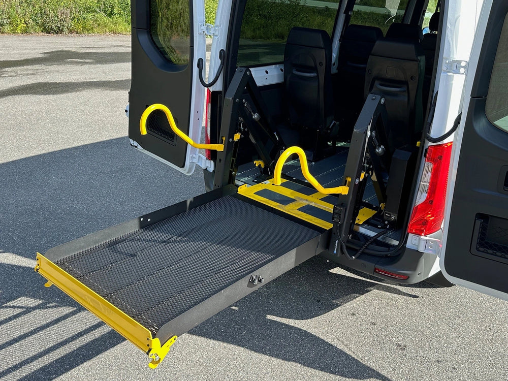 MERCEDES-BENZ SPRINTER FG III 315 CDI 43 LONG 9G-TRONIC + SOLLEVATORE SEDIA A ROTELLE