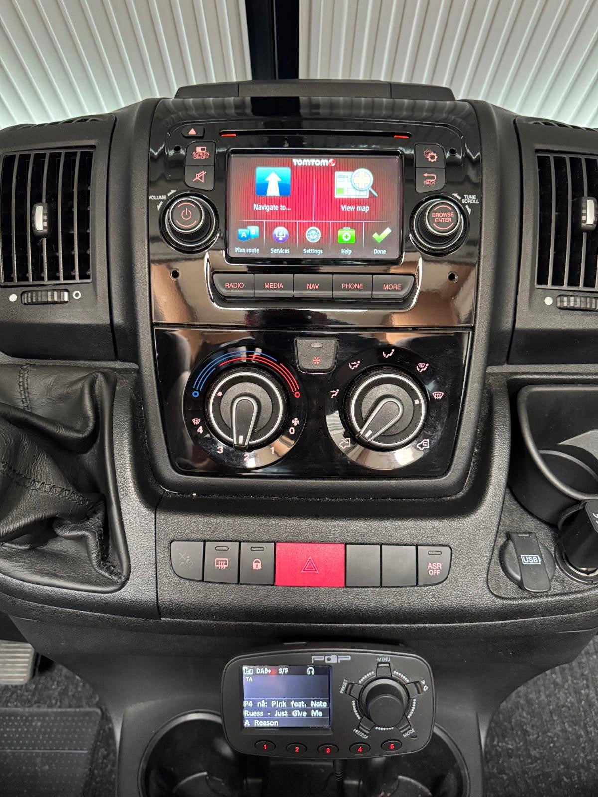 KNAUS BOXTAR FAMILY 600 - 04 POSTI LETTO