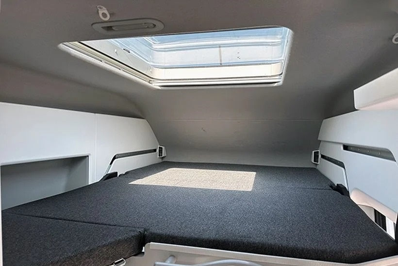 VOLKSWAGEN GRAND CALIFORNIA 600<|eot_id|>