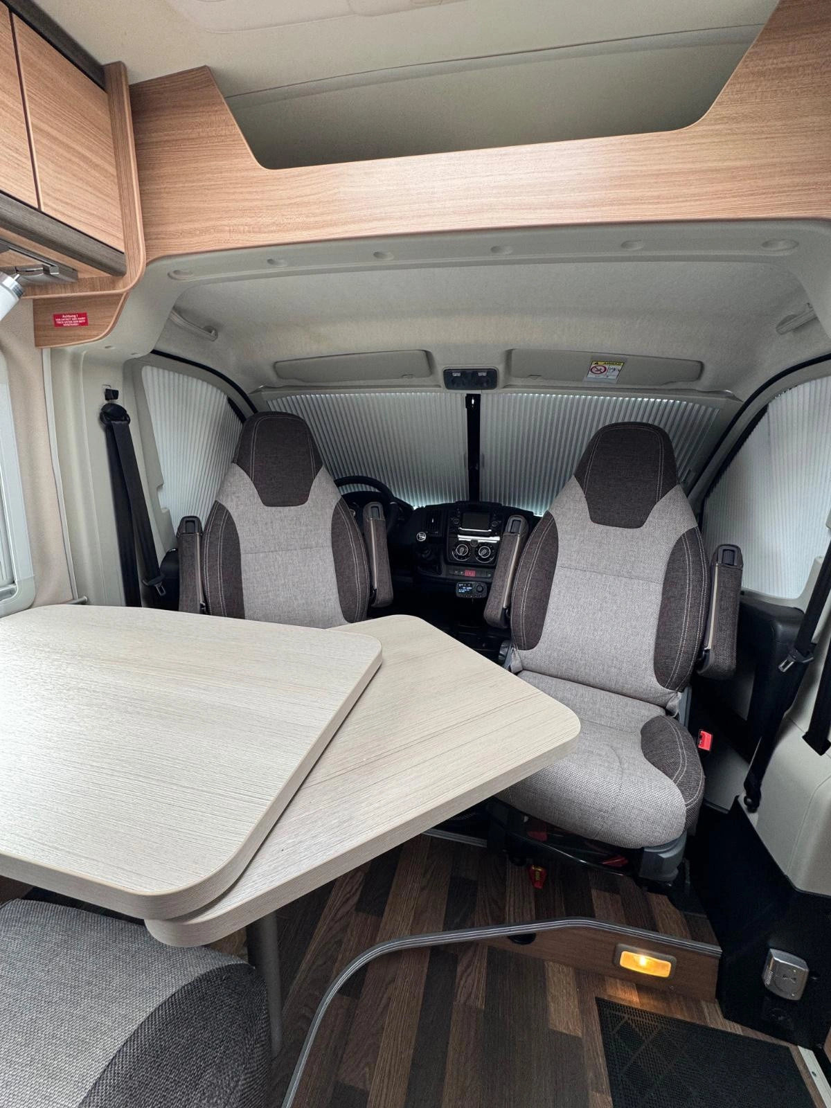 KNAUS BOXTAR FAMILY 600 - 04 POSTI LETTO