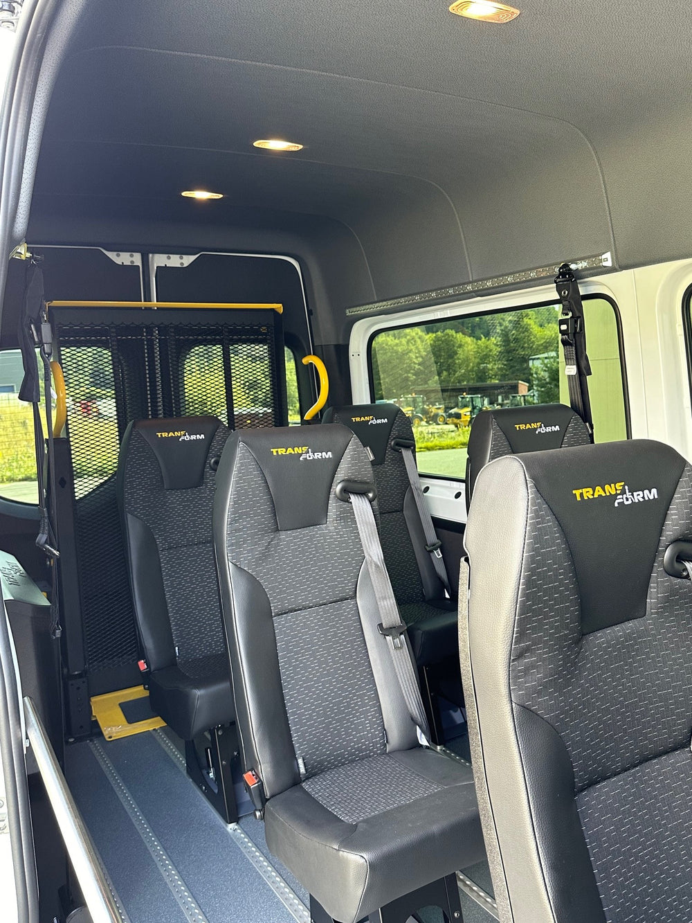 MERCEDES-BENZ SPRINTER FG III 315 CDI 43 LONG 9G-TRONIC + SOLLEVATORE PER SEDIA A ROTELLE