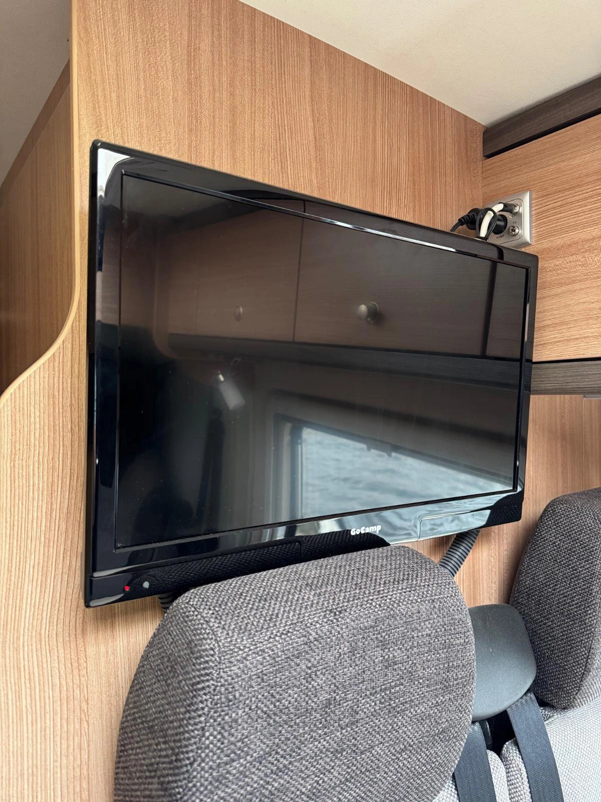 KNAUS BOXTAR FAMILY 600 - 04 POSTI LETTO