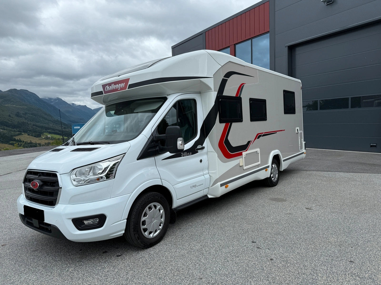 CHALLENGER 348 XLB GRAPHITE EDITION