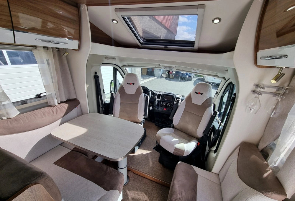 PILOTE P700 GJ ESSENTIEL