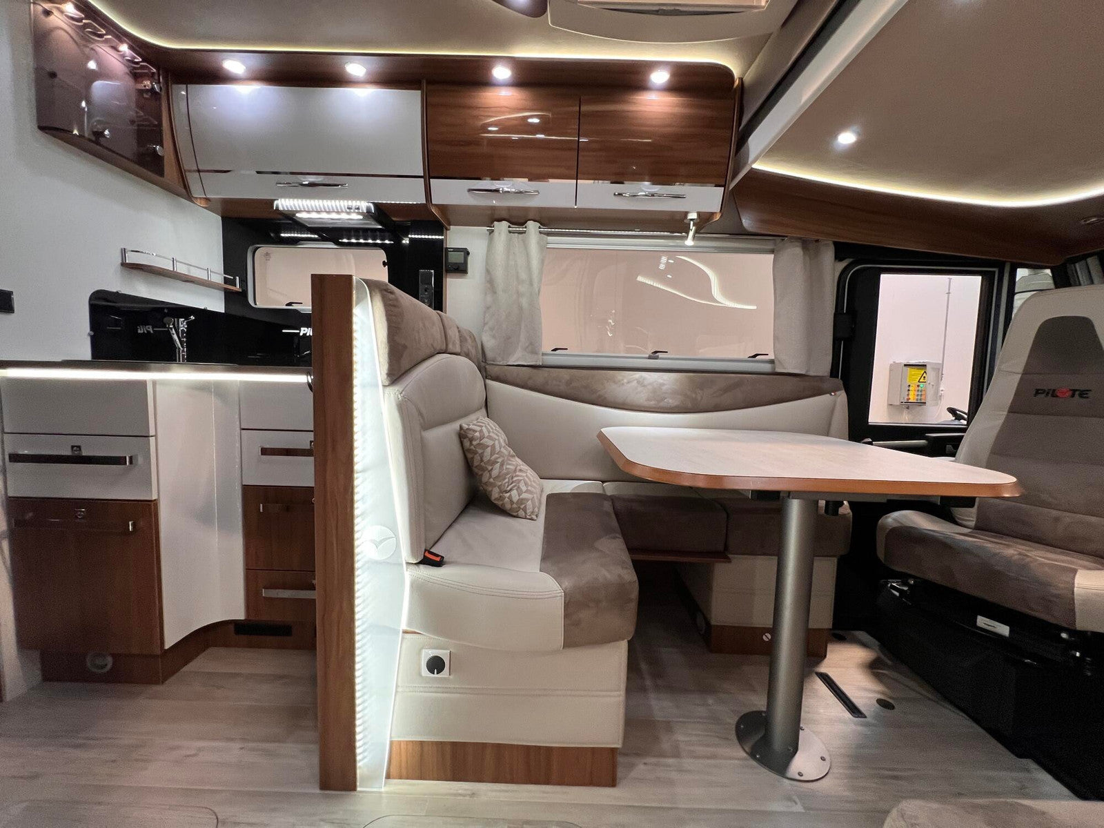 PILOTE G 781 C EMOTION