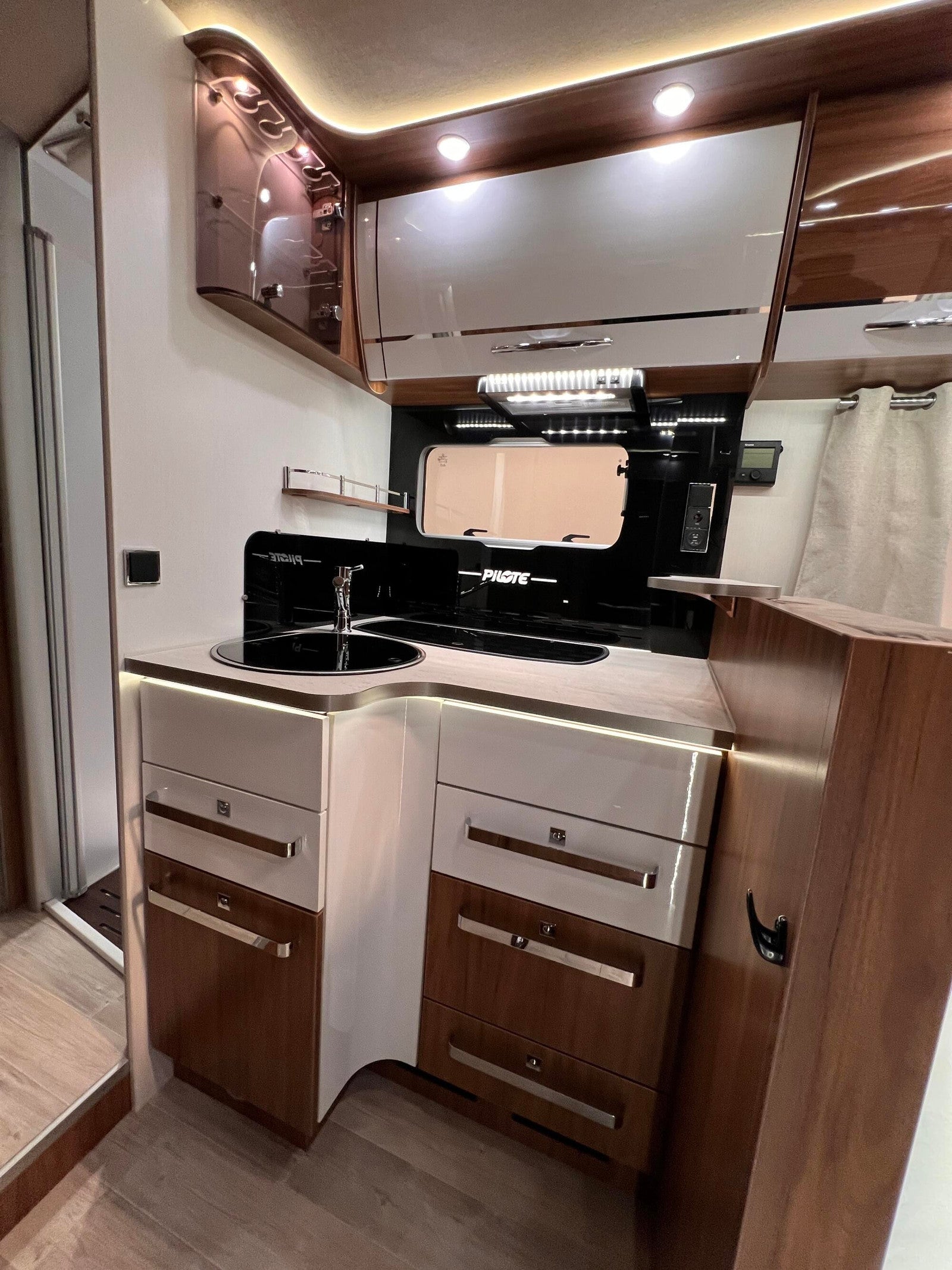 PILOTE G 781 C EMOTION