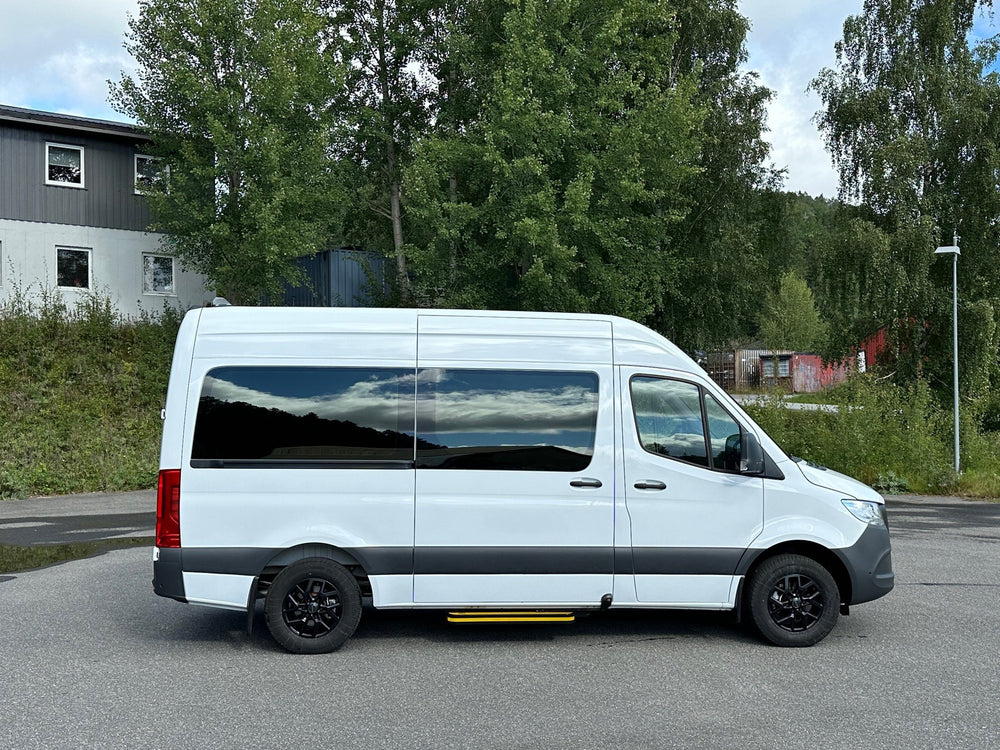 MERCEDES-BENZ SPRINTER FG III 315 CDI 43 LONG 9G-TRONIC + SOLLEVATORE SEDIA A ROTELLE