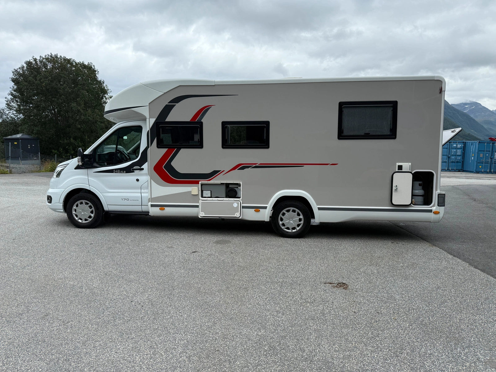 CHALLENGER 348 XLB GRAPHITE EDITION