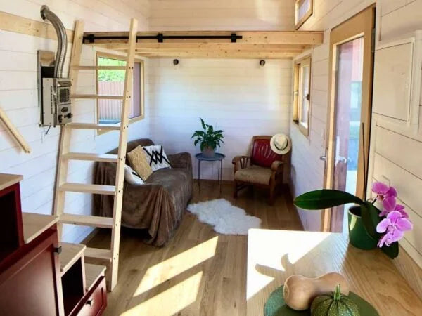 Tiny House Autonoma 16.5mq con Due Mezzanini per 4 Persone